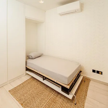 Luxury Flat Near Shopping & Swimming * 斯利马